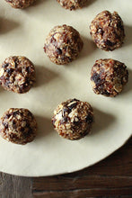 Load image into Gallery viewer, Plant Passion E-books: February